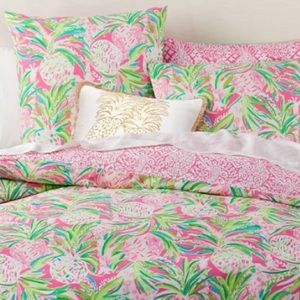 Pottery Barn x Lilly Pulitzer Alotta Colada Duvet